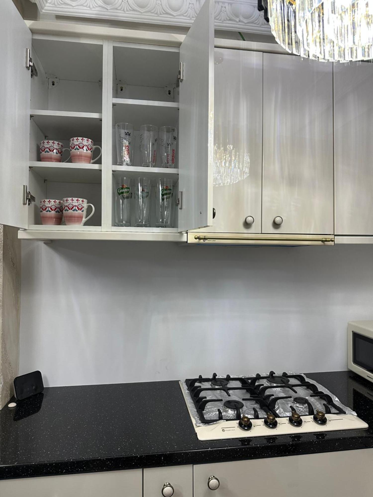 Apartament Simoni Ploieşti Eksteriør bilde